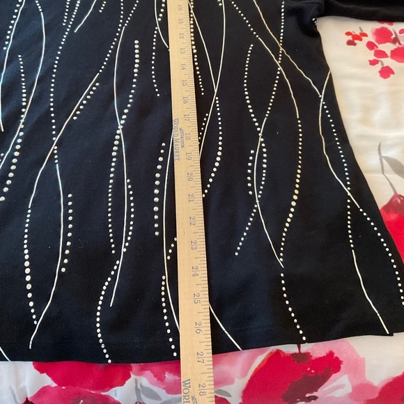 Women’s 3/4 sleeve black top - Picture 7 of 7